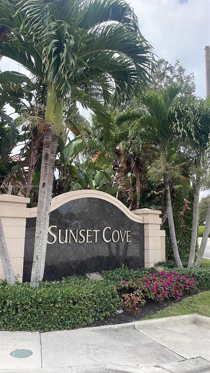 Plantation Condo: 10157 NW 4th St # 1, Plantation FL 33324