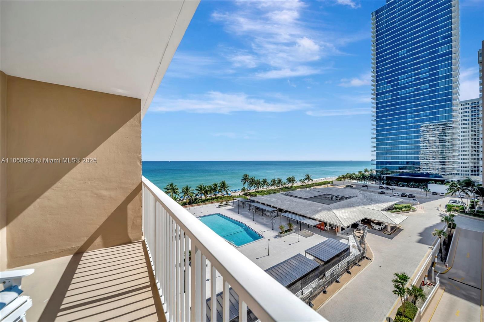 Hallandale Beach Condo: 1950 S Ocean Dr # 7G, Hallandale Beach FL 33009
