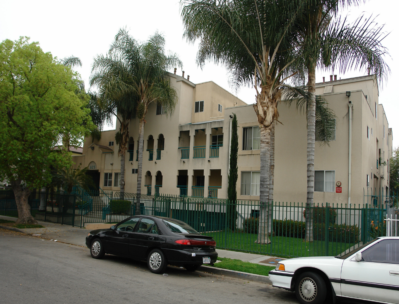Los Angeles Condo: 625 N. New Hampshire