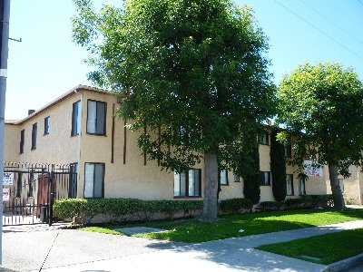 Los Angeles Condo: 9363-9373 Sylmar Ave
