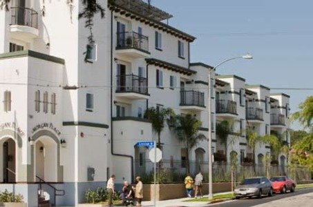 Los Angeles Condo: 7301 Crenshaw Blvd.