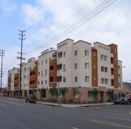 Los Angeles Condo: 5950 S Main St