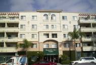 Los Angeles Condo: 2885 Leeward Ave
