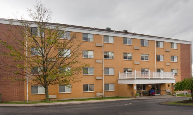 Cincinnati Condo: 2371 Harrison Avenue