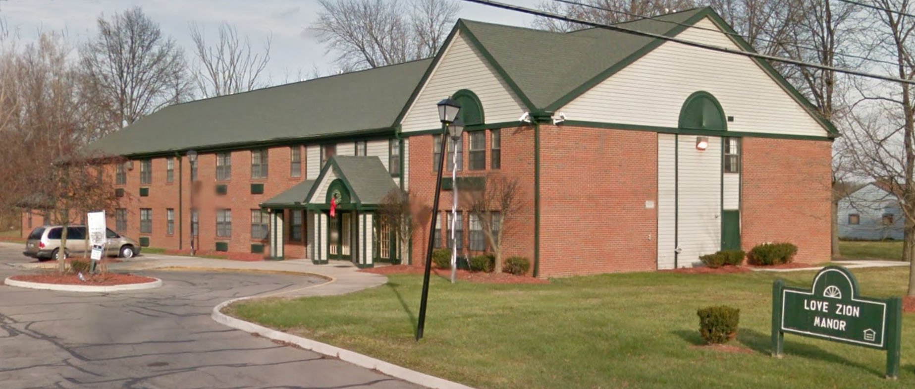 Columbus Condo: 2436 Innis Rd.