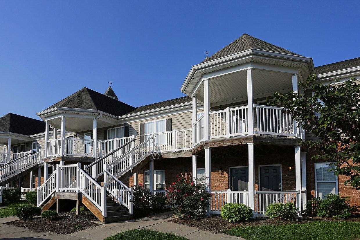 Louisville Condo: 3800 Falcon Crest Dr