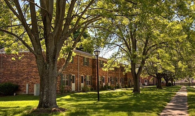 Louisville Condo: 319 Blair Court