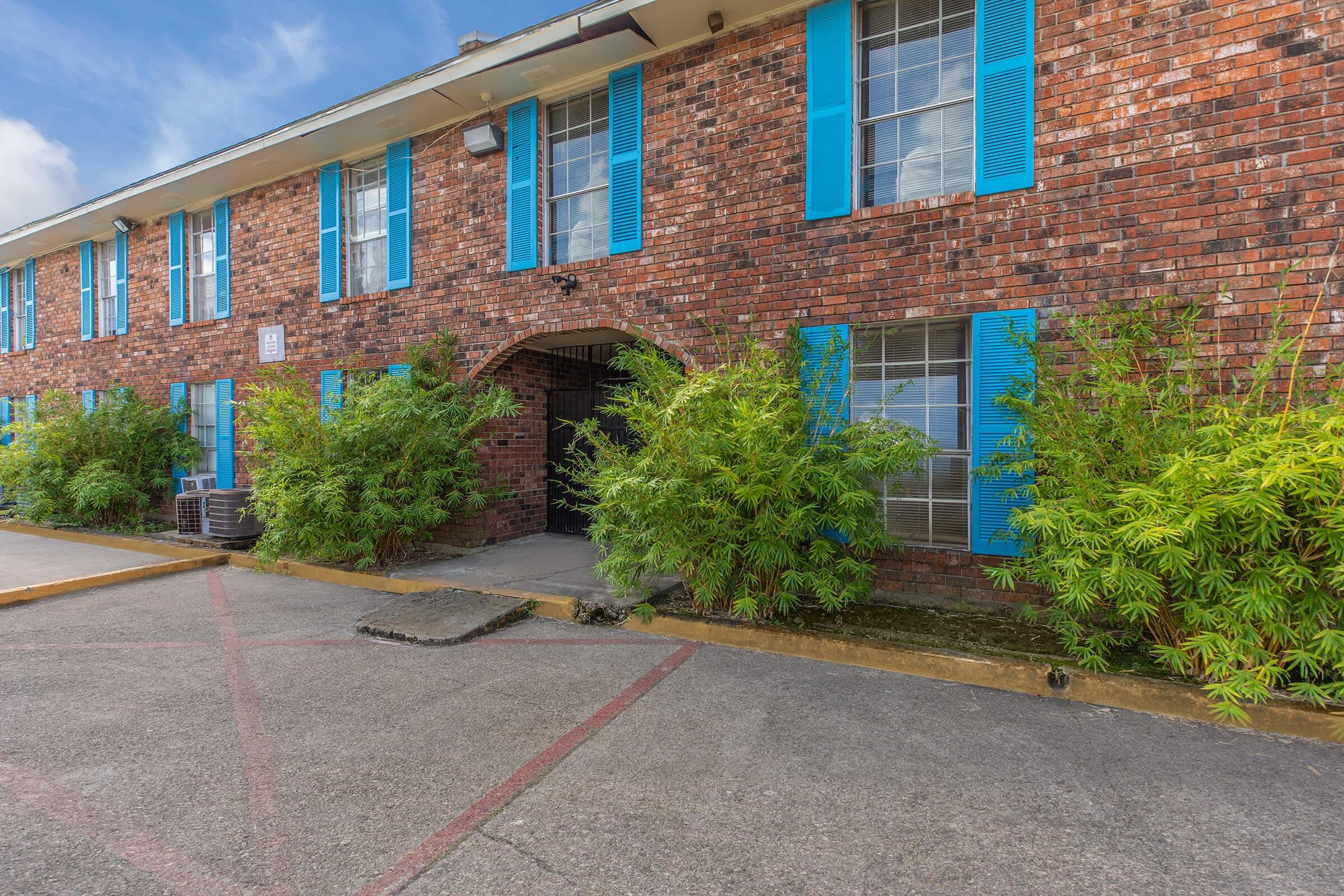 Baton Rouge Condo: 6750 Harry Drive