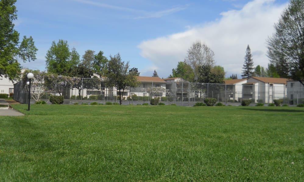 Sacramento Condo: 1671 W El Camino Ave