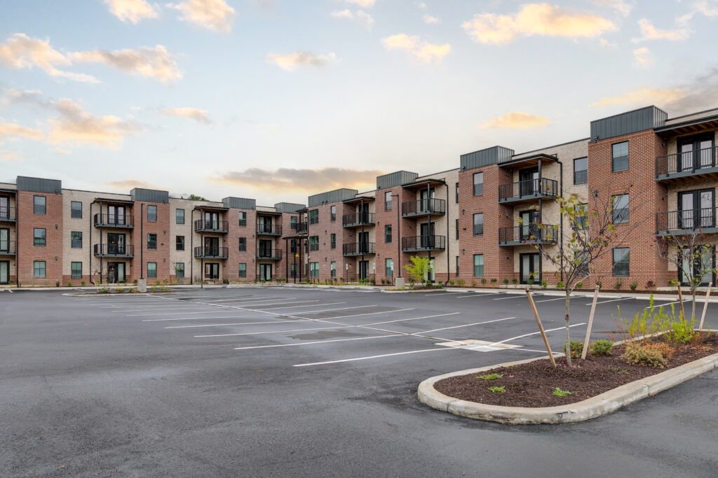 Richmond Condo: 107 W. Duval Street