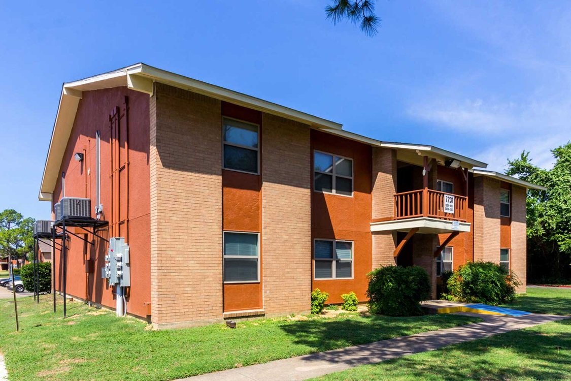 Dallas Condo: 7203 S Great Trinity Forest Way