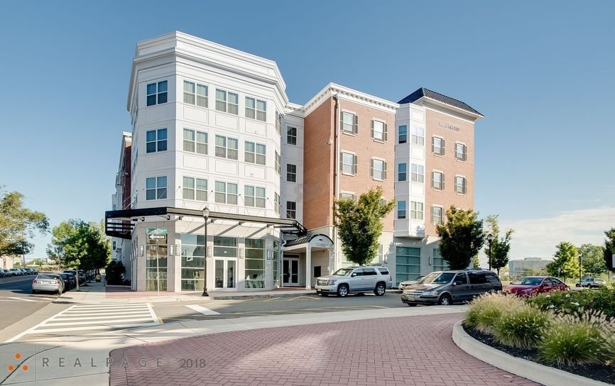 Newark Condo: 2 Wellington Way