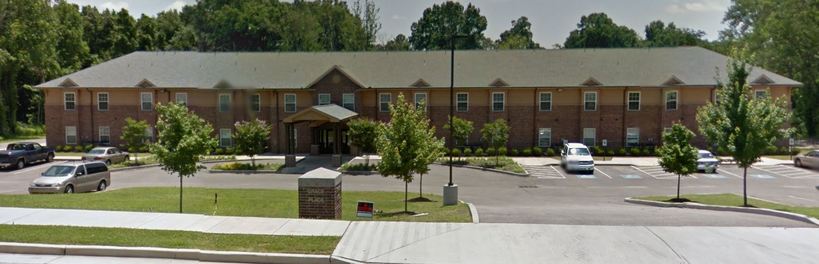 Memphis Condo: 2131 Wilson Road