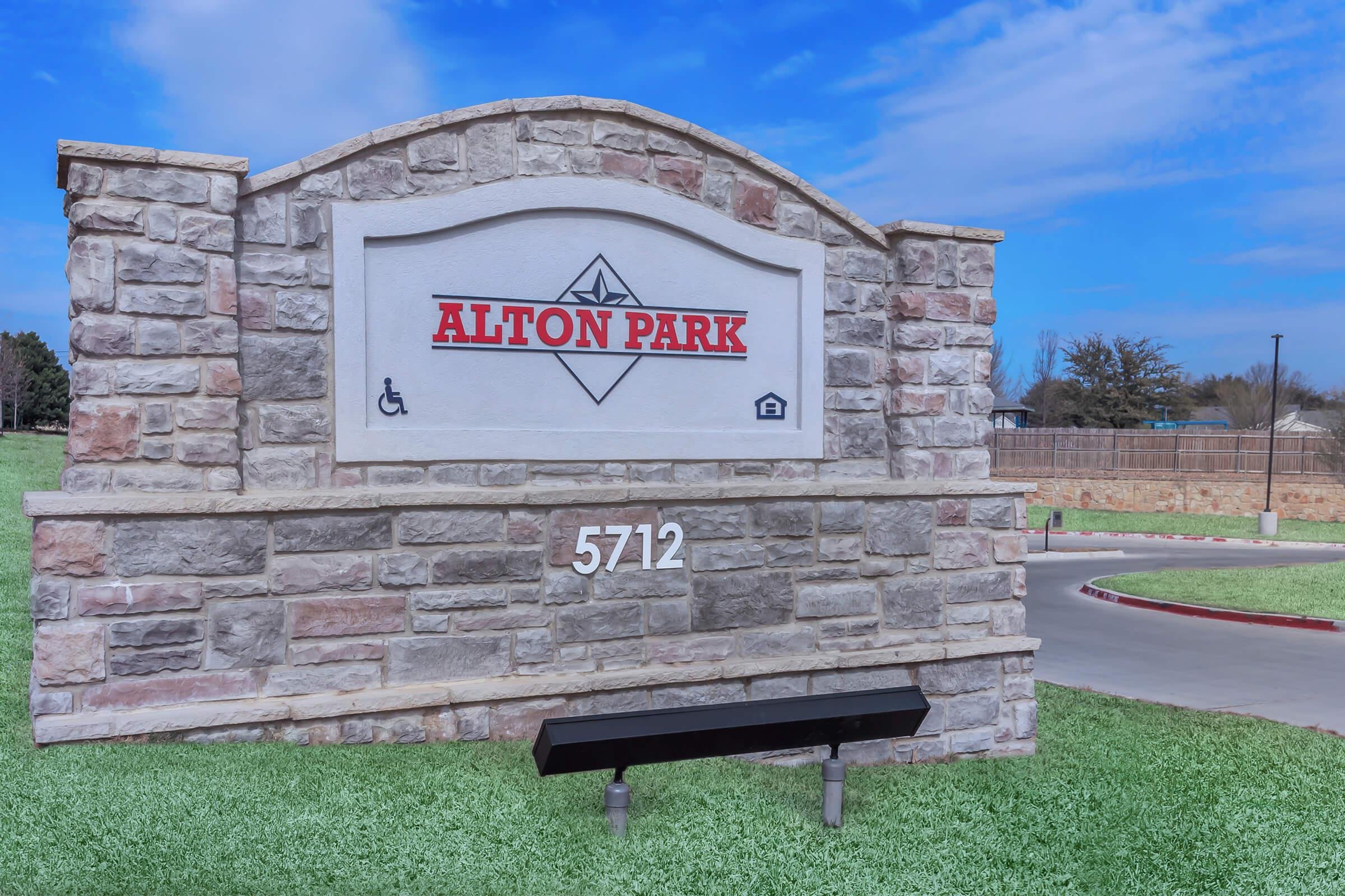 Fort Worth Condo: 5712 Azle Ave