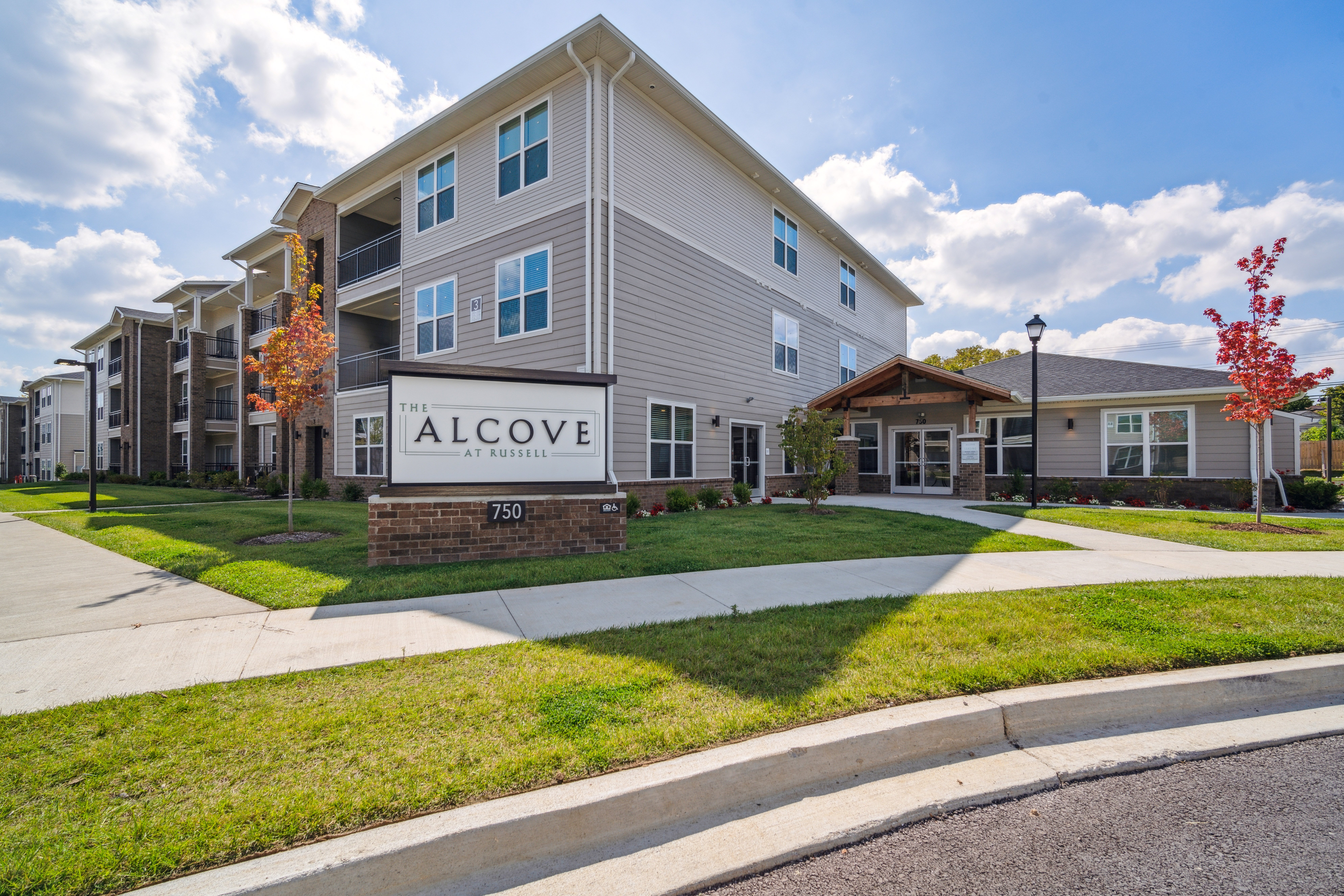 Lexington Condo: 1975 Russell Cave Road