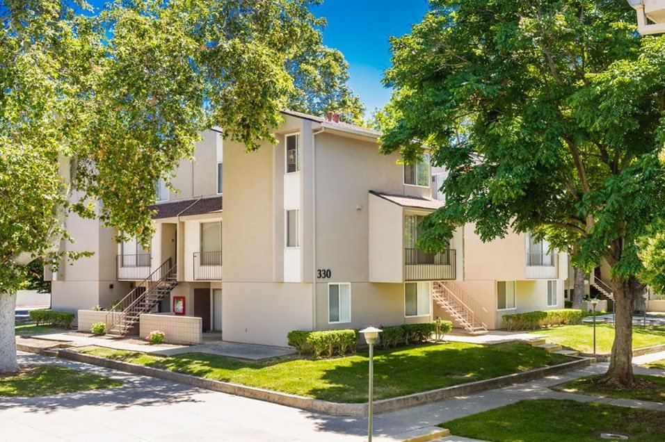 San Jose Condo: 303 Checkers Dr.