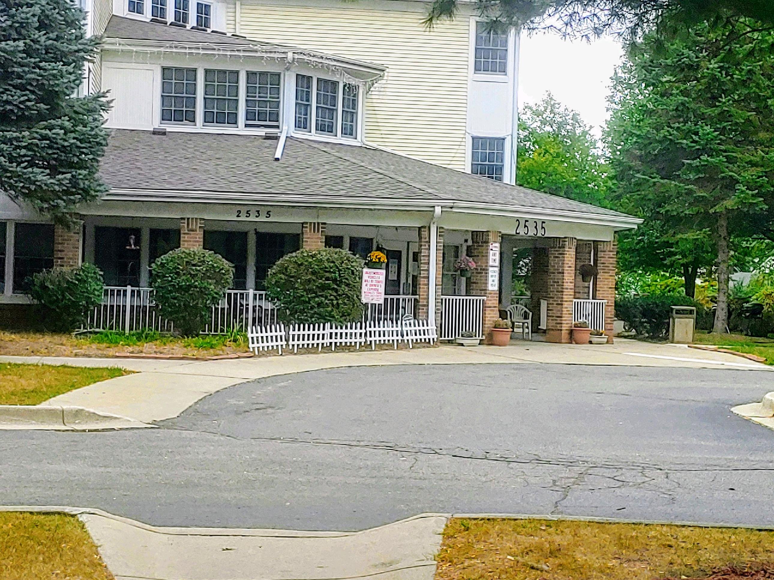 Kalamazoo Condo: 2535 Mt. Olivet Rd.
