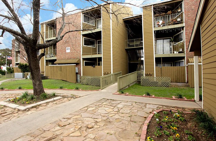 Austin Condo: 8001 Gessner Dr.