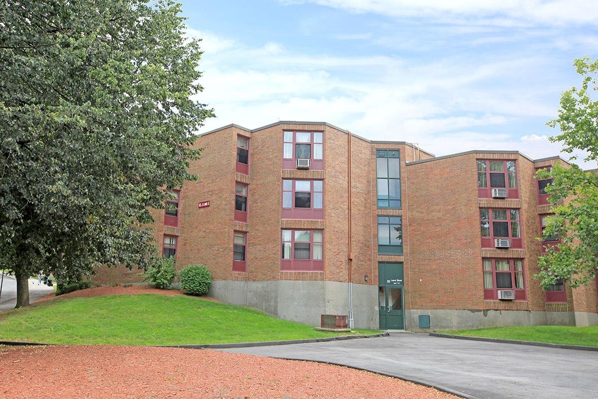Worcester Condo: 16 Laurel St.