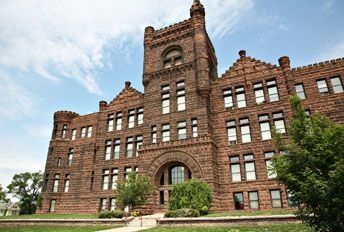 Sioux City Condo: 610 13th St.