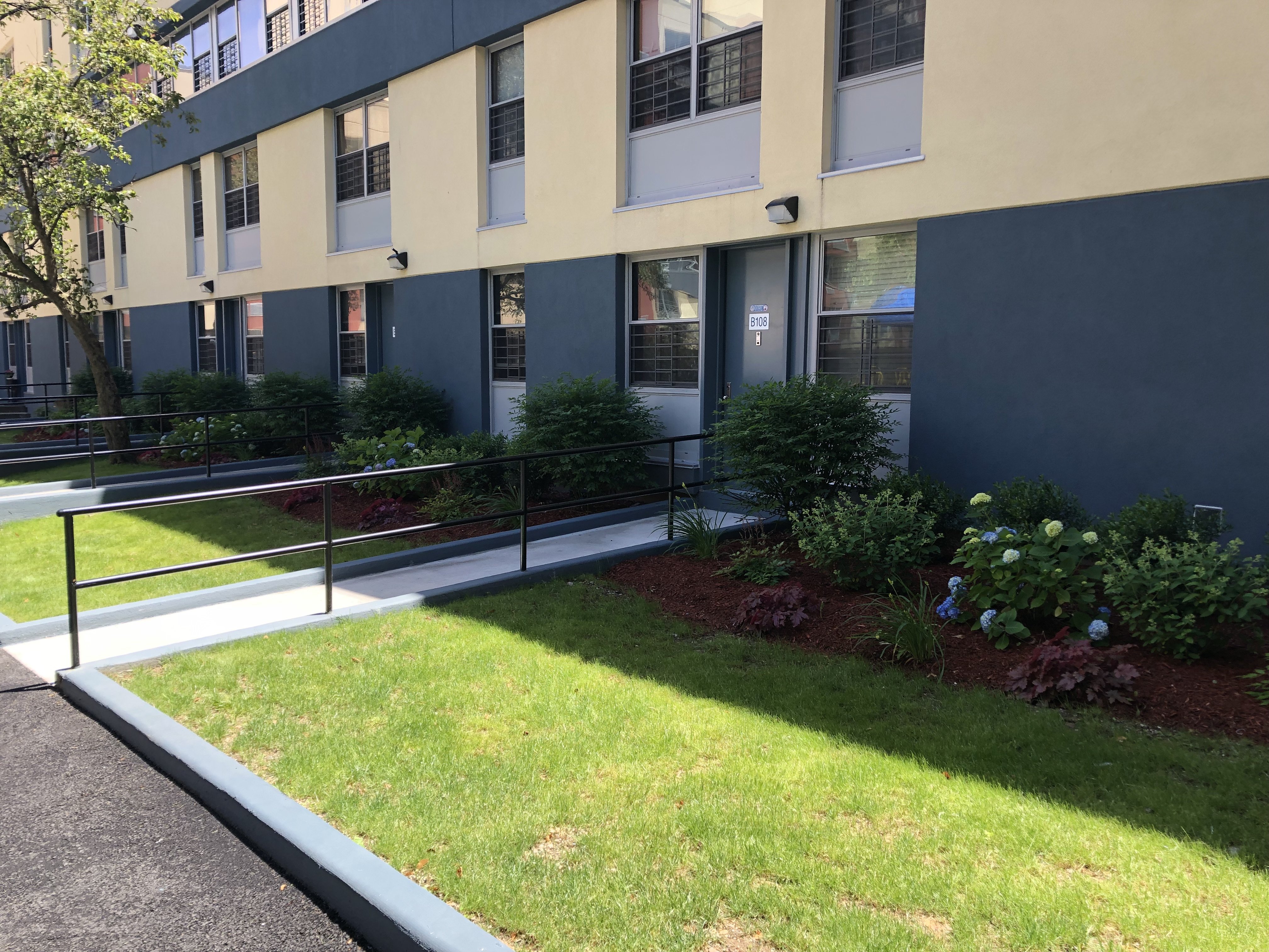 Yonkers Condo: 85 Riverdale Ave
