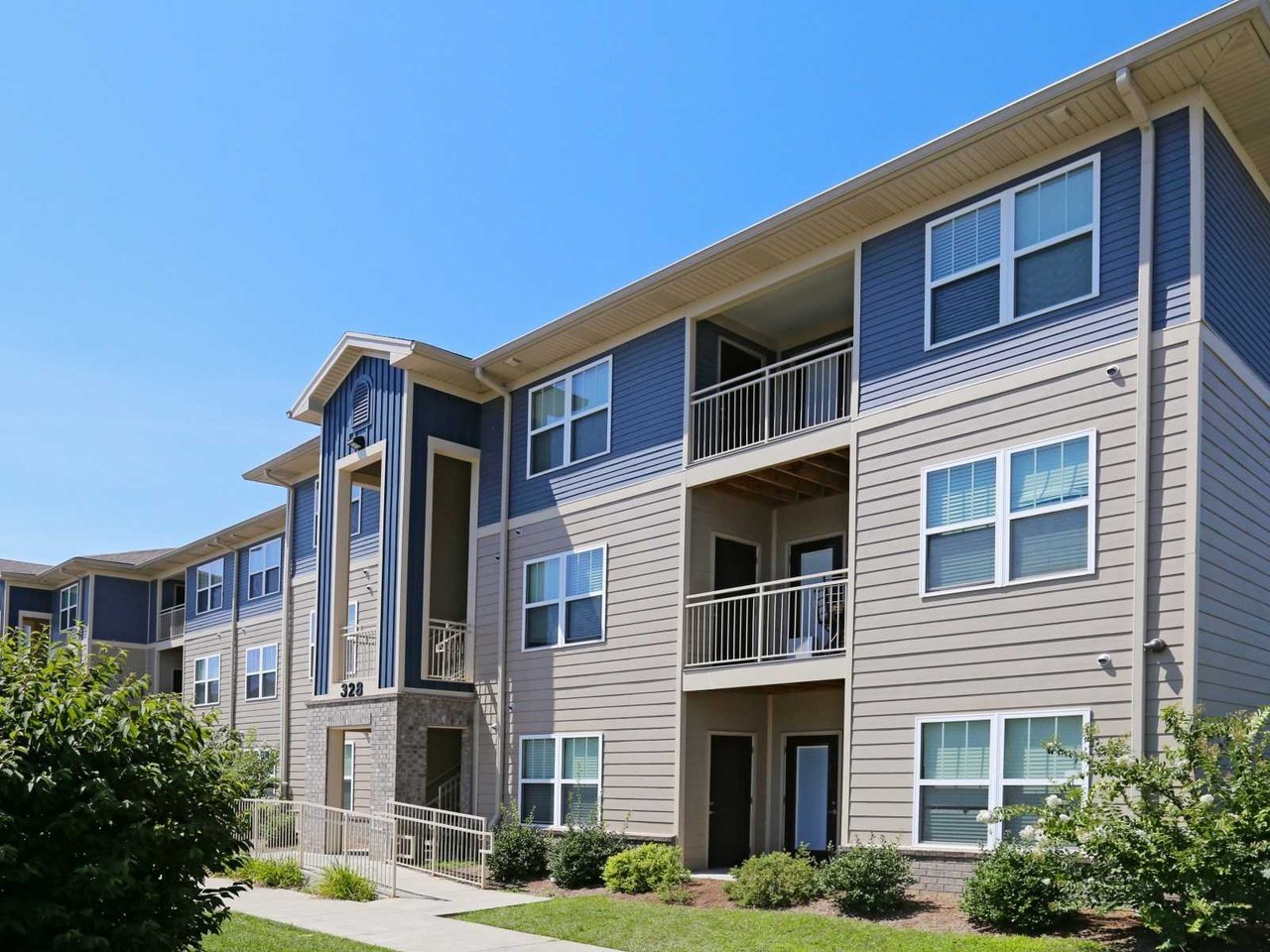 Elizabethtown Condo: 324 Towne Drive