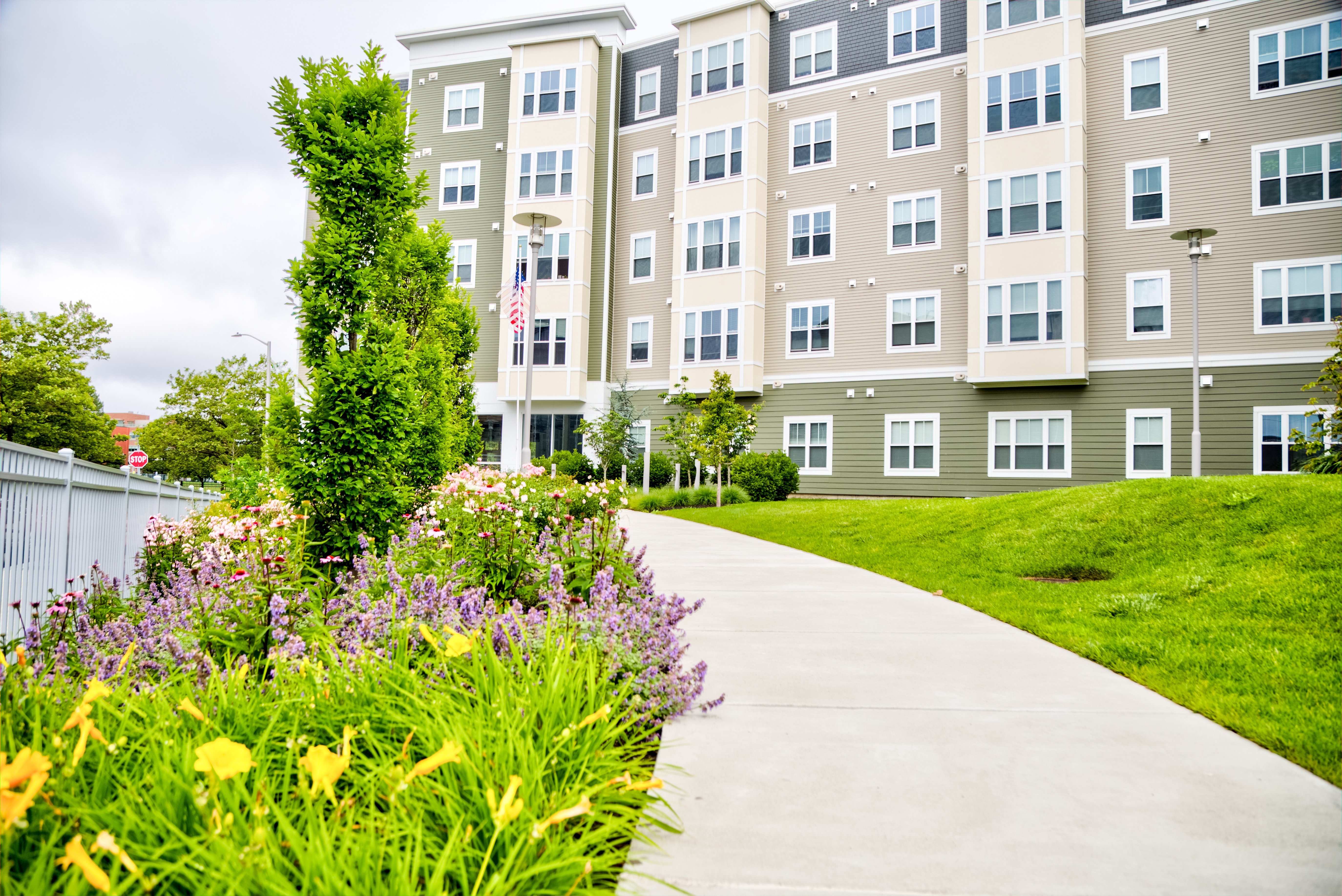 Lynn Condo: 700 Washington St.