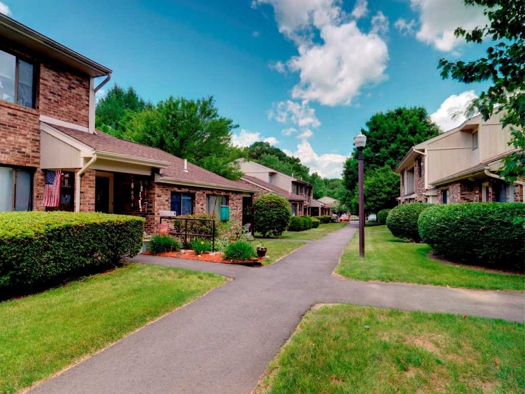 Wolcott Condo: 12 Wolf Hill Rd.