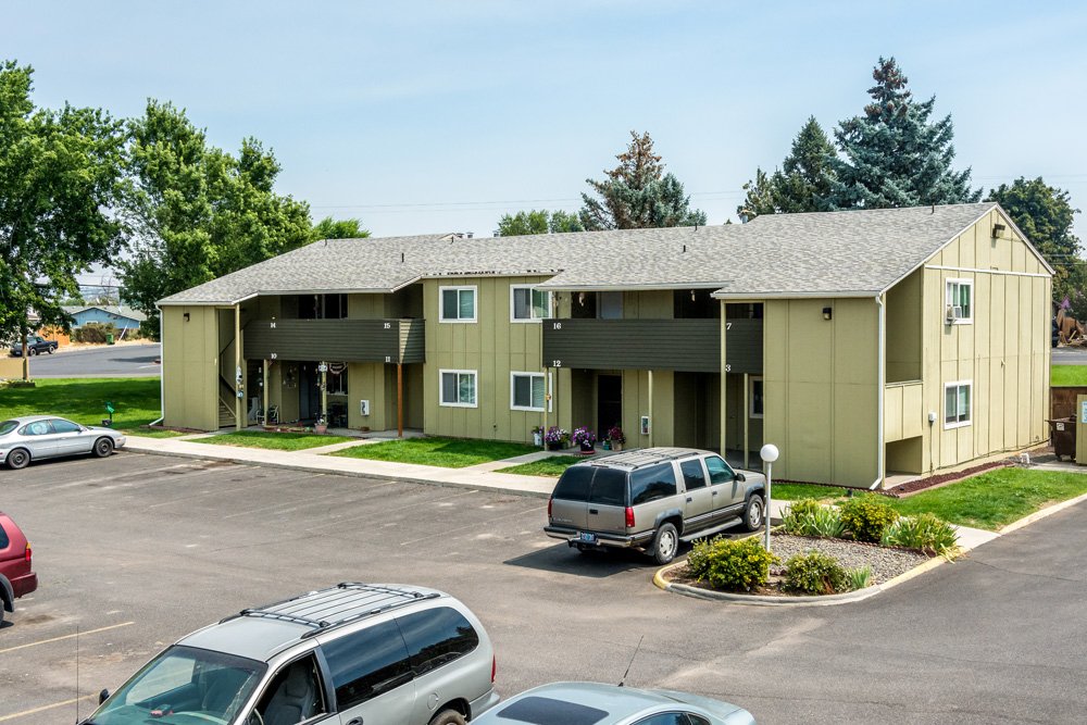 Madras Condo: 319 SW G St.