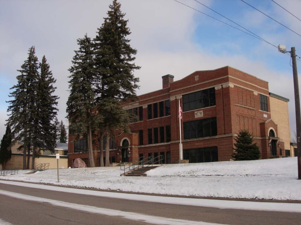 Park Falls Condo: 477 First Ave N