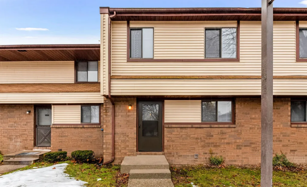 Saginaw Condo: 180 Colony Drive S