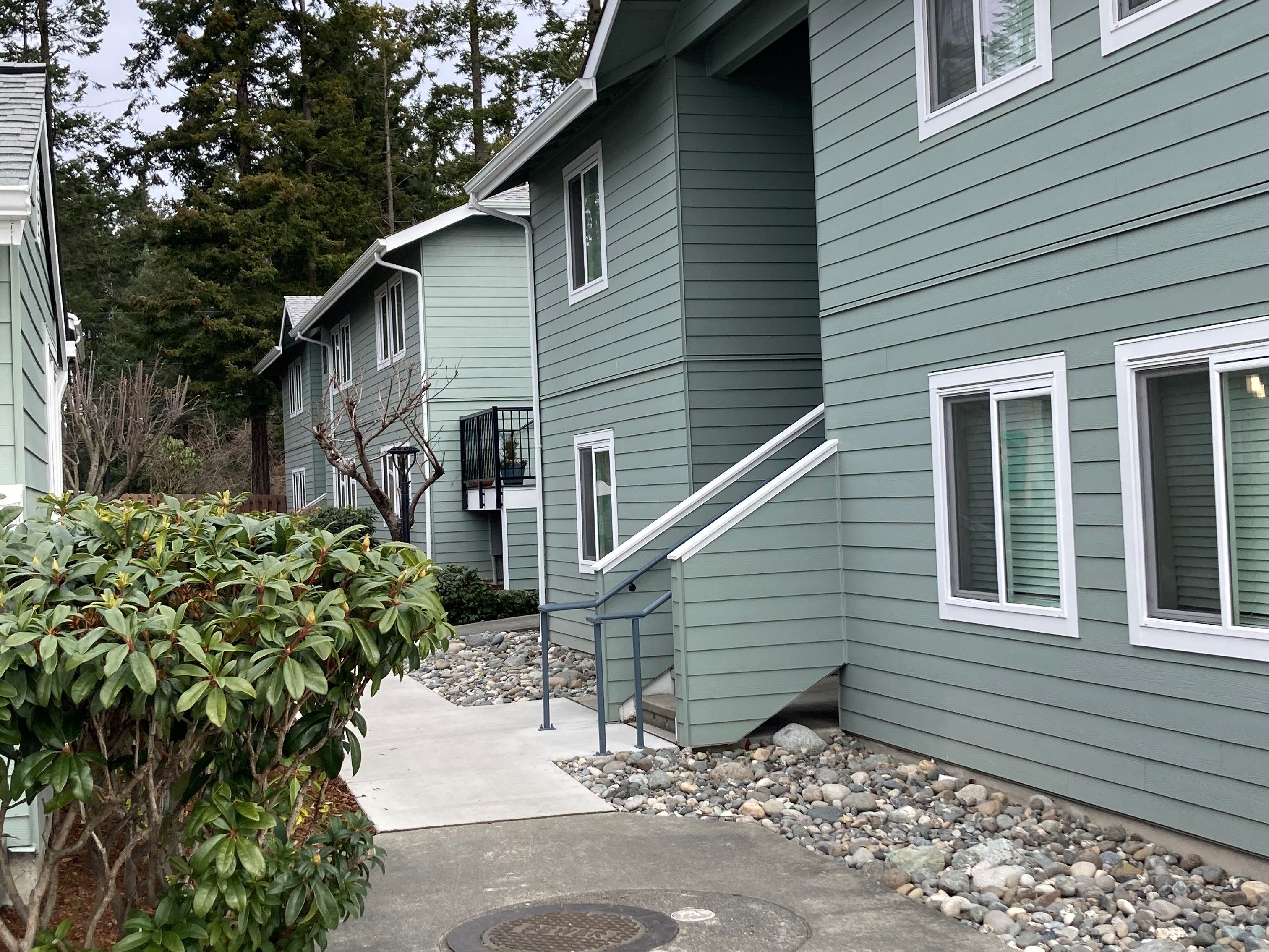 Oak Harbor Condo: 950 N. Oak Harbor St.
