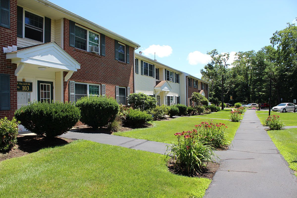 Framingham Condo: 136 Maynard Road