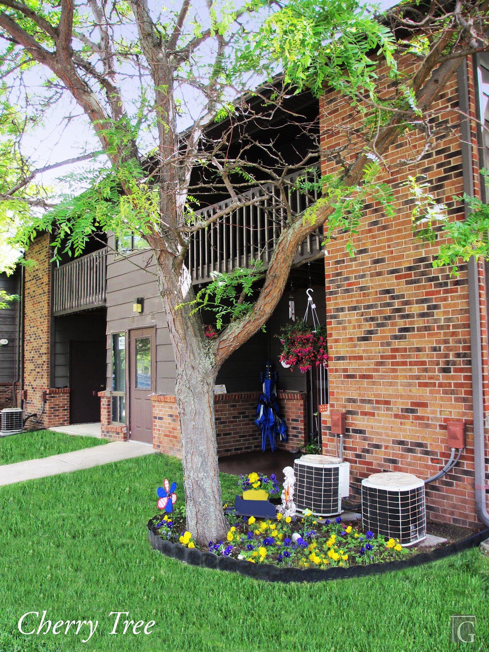 Hillsdale Condo: 49 Cherry Tree Lane