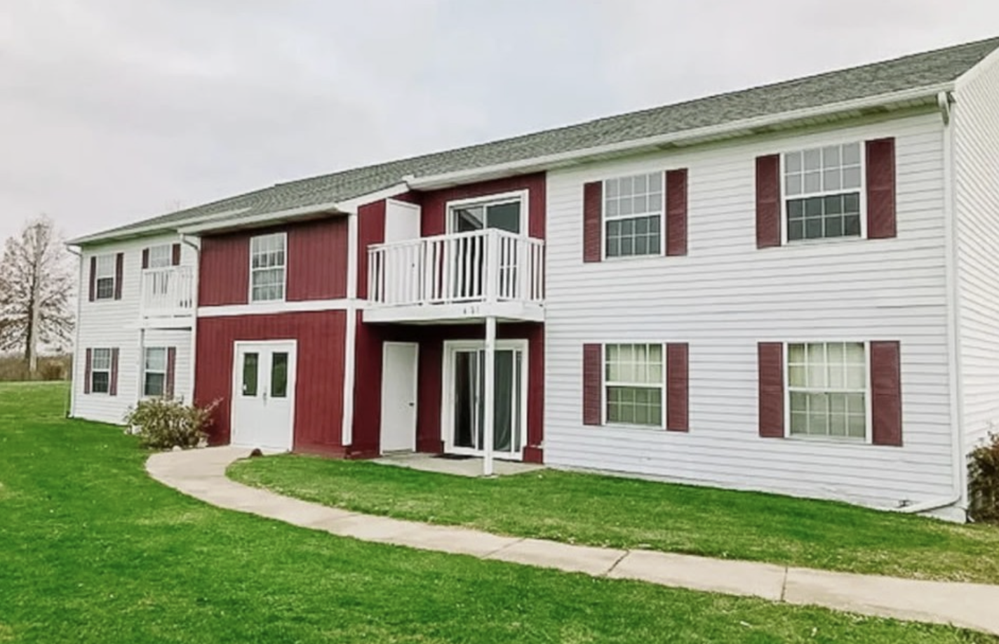 Grabill Condo: 10 Surrey Ln
