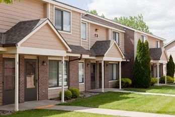 Cedar Rapids Condo: 635 Ashton Place N.E.