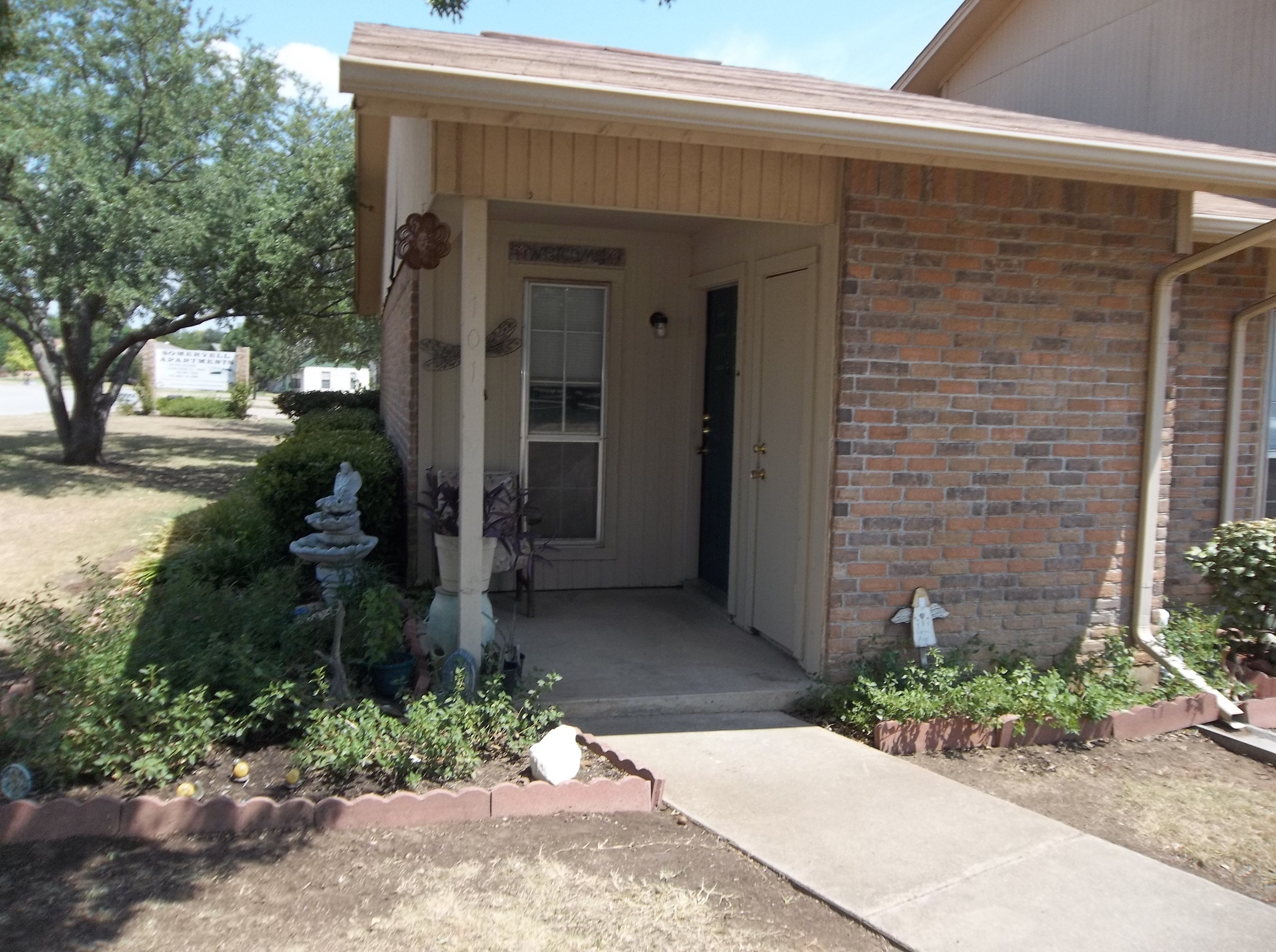 Glen Rose Condo: 102 Rio Grande