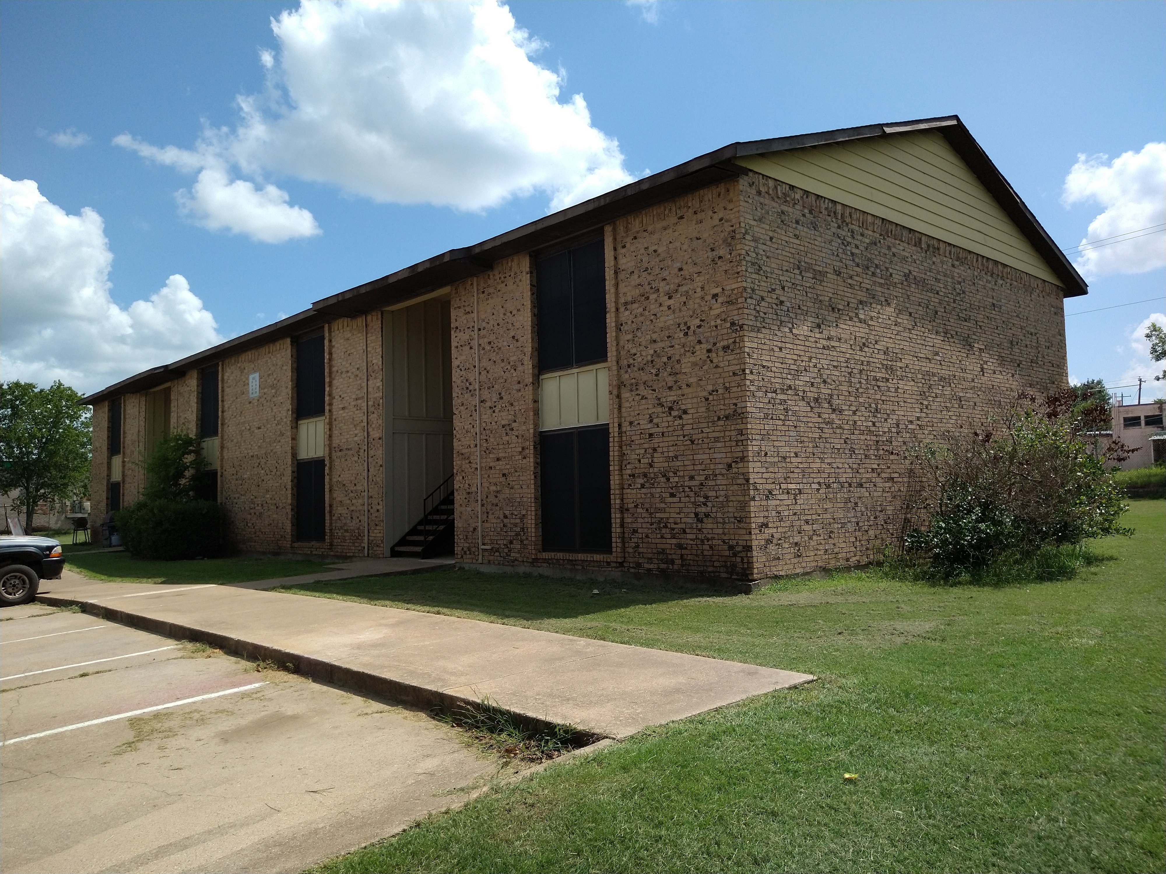 Glen Rose Condo: 105 Rio Grande