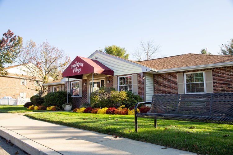 Canton Condo: 1 Stagecoach Rd