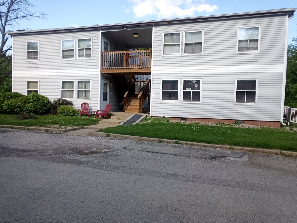 Glasford Condo: 404 E 6th St