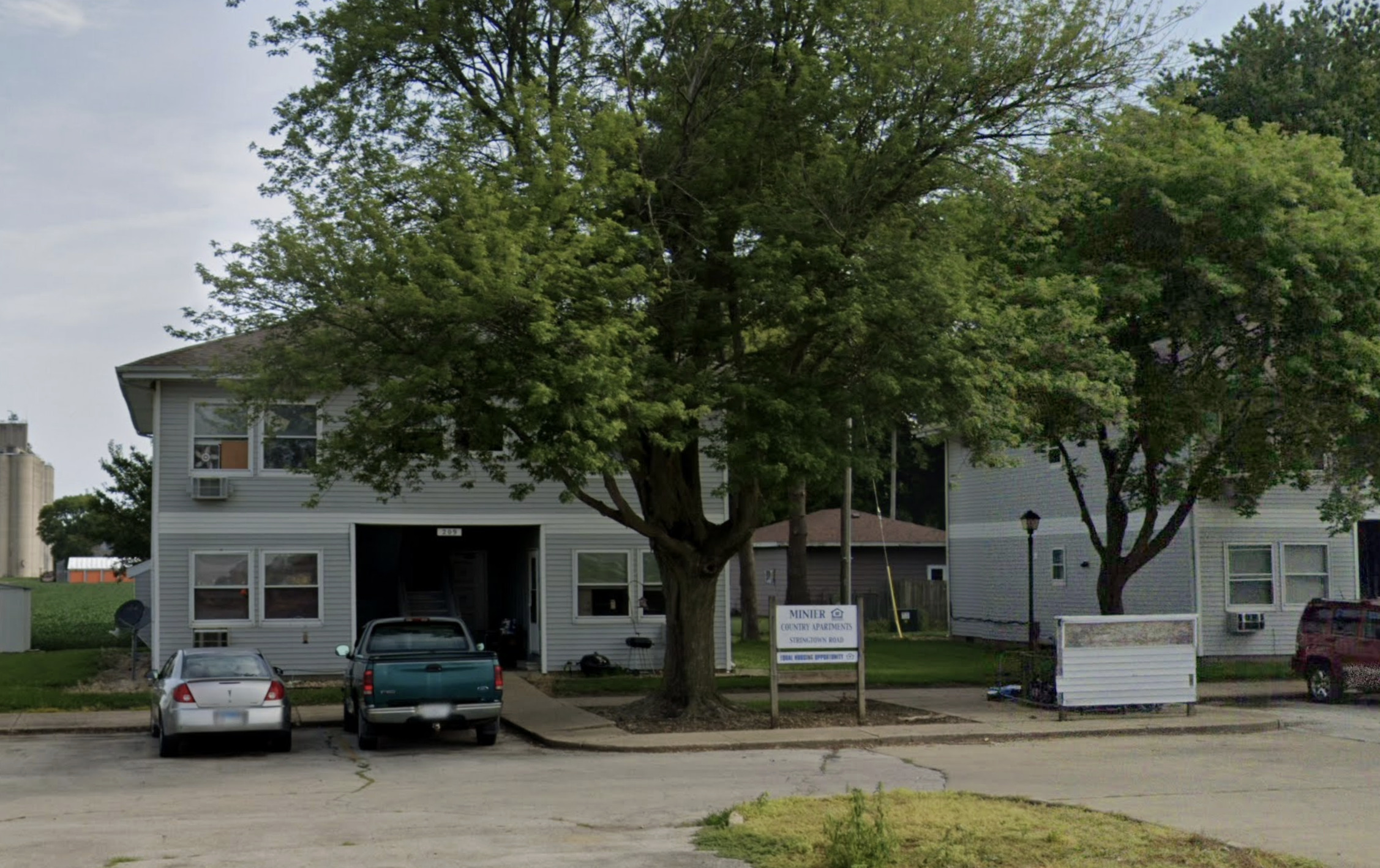 Minier Condo: 200 Stringtown Rd