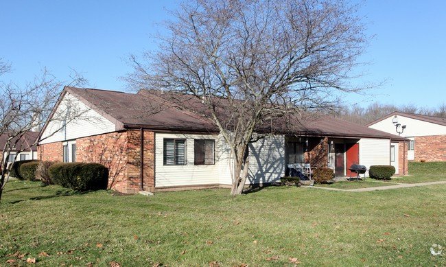Lancaster Condo: 180 Sells Rd.