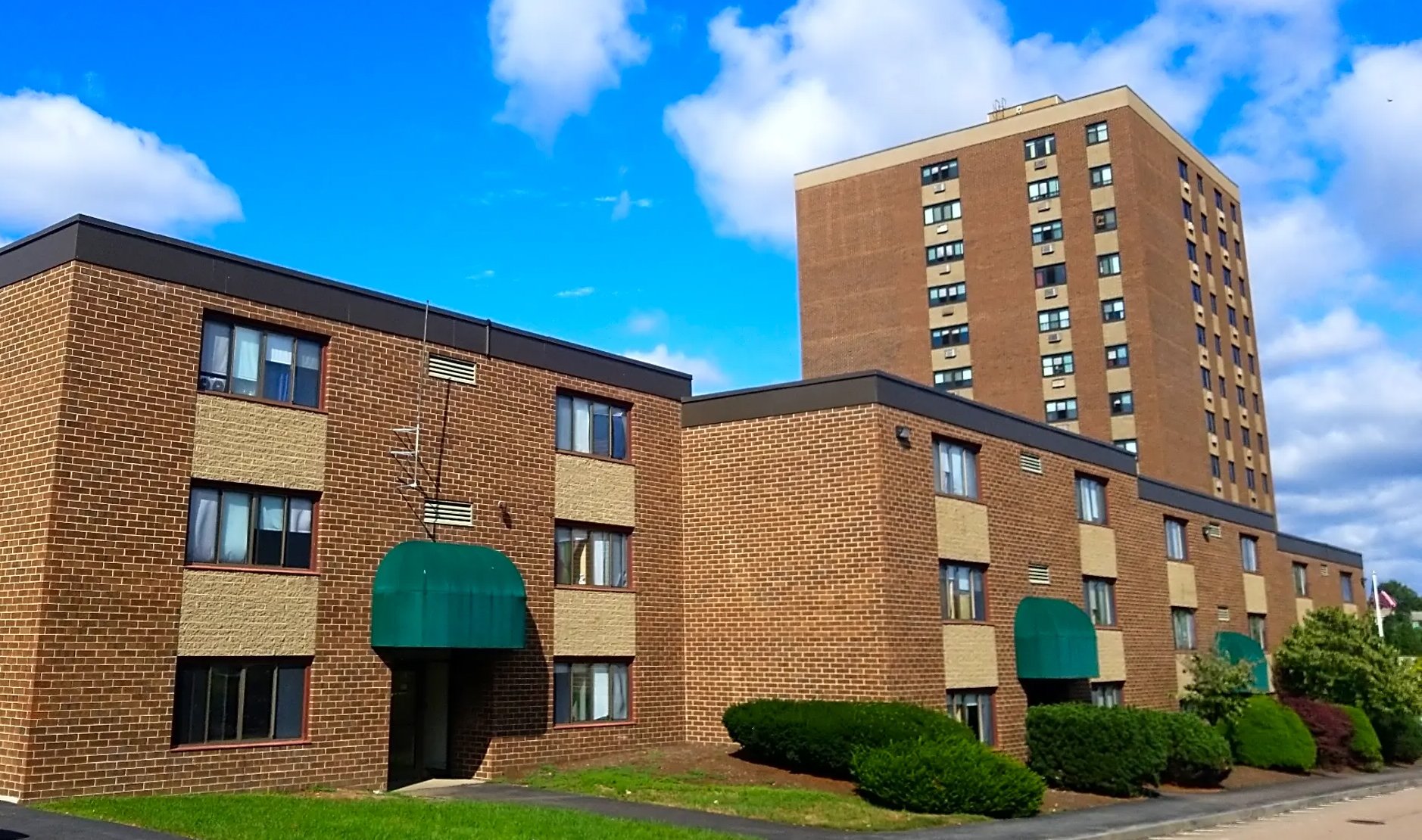 Pawtucket Condo: 8 George St