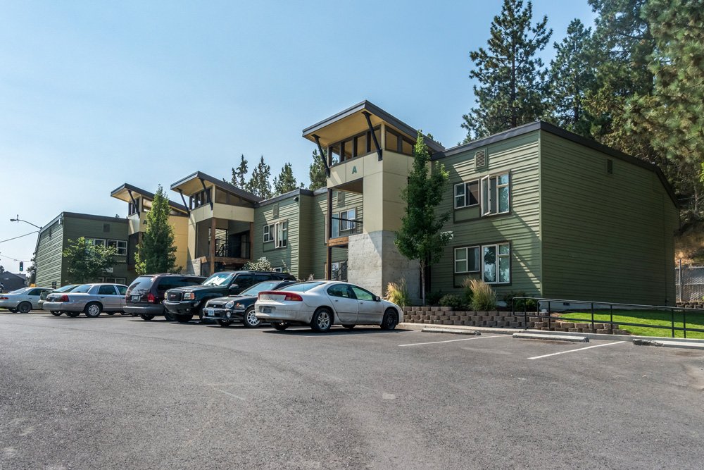 Bend Condo: 1695 NE Purcell Blvd