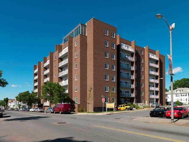 Beverly Condo: 215 Rantoul St.