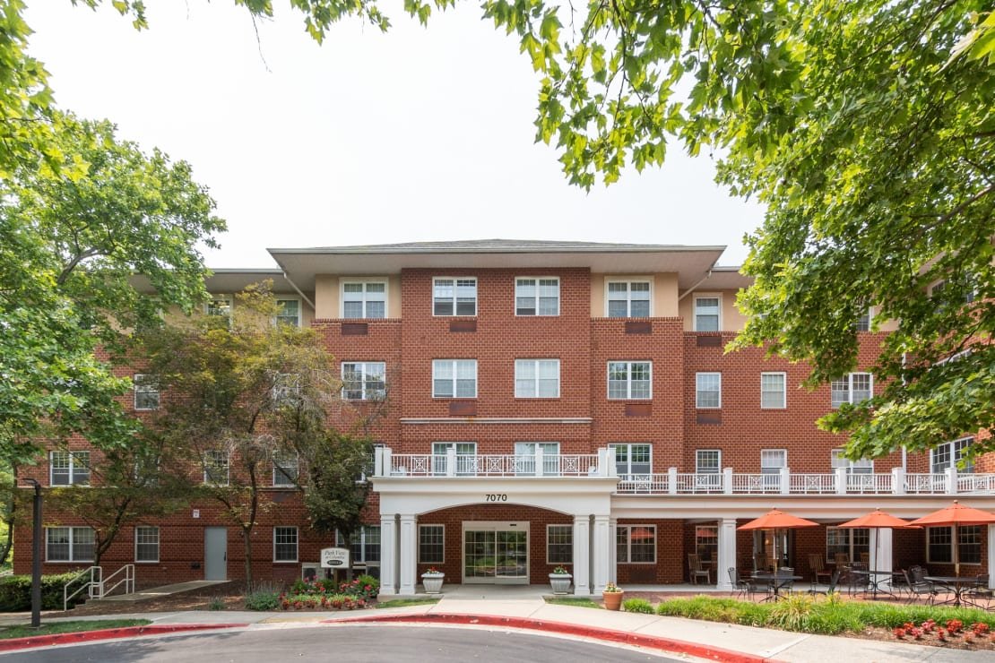 Columbia Condo: 7070 Cradlerock Way