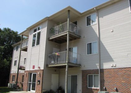 Council Bluffs Condo: 649 Parkwild Dr.