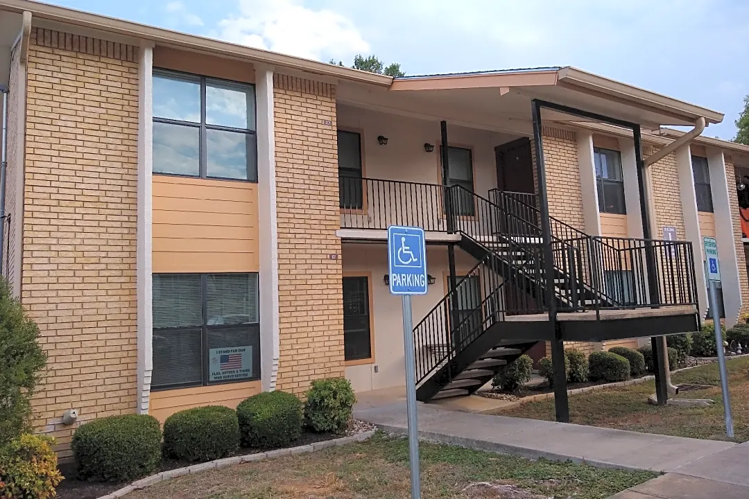 Marble Falls Condo: 1001 Pecan Valley
