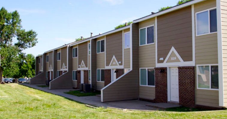 Bellevue Condo: 3025 Kansas Dr.