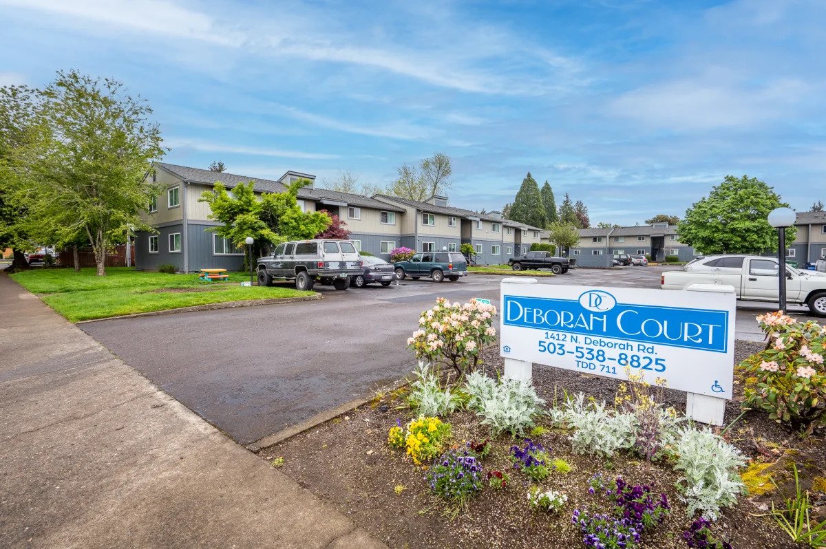 Newberg Condo: 1412 Deborah Rd